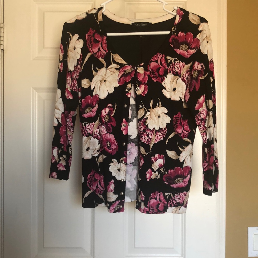 White House Black Market Floral Button Blouse Cardigan
